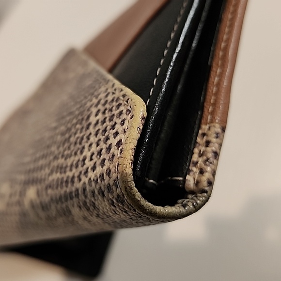 Chloe Long Envelope Wallet With Authenticity Card - Picture 15 of 16